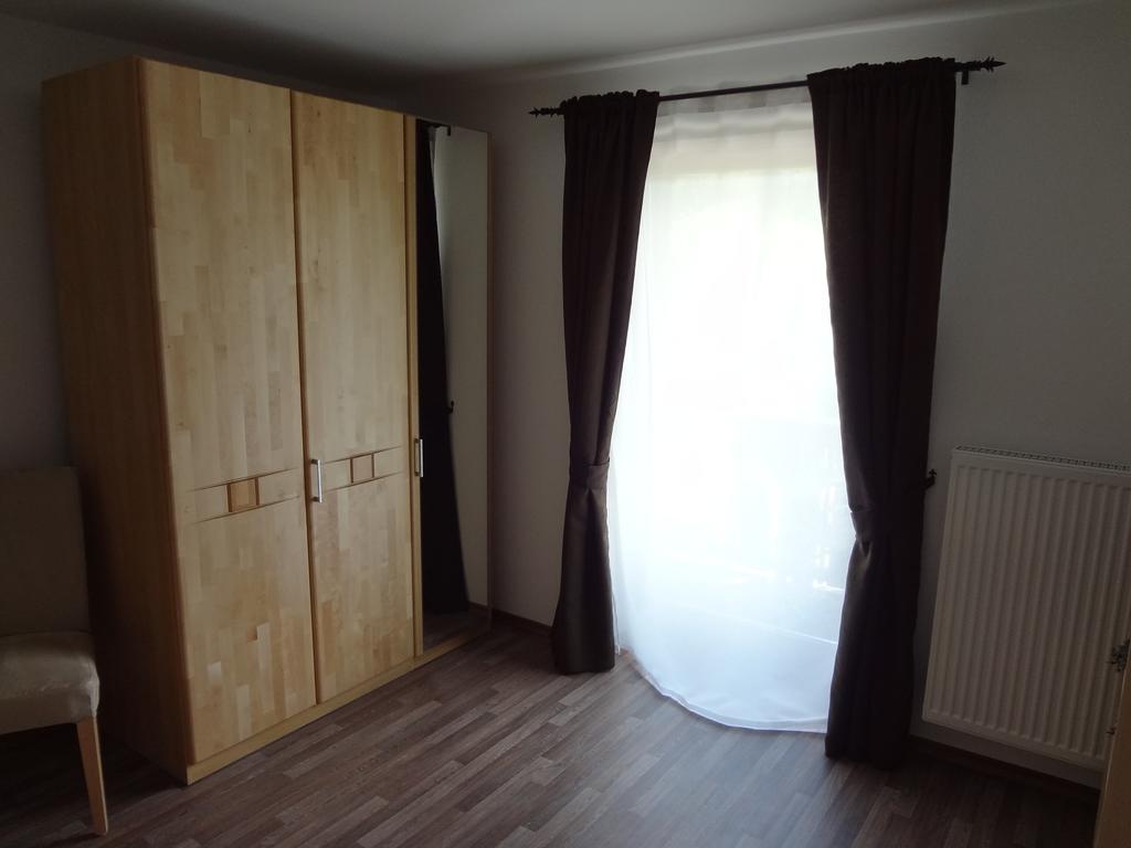 Grüsser In Apartment
